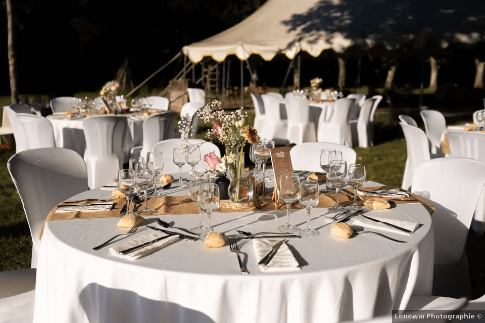 Service traiteur proposé au Domaine Pech Laurier dans l'Hérault pour l'organisation de votre mariage